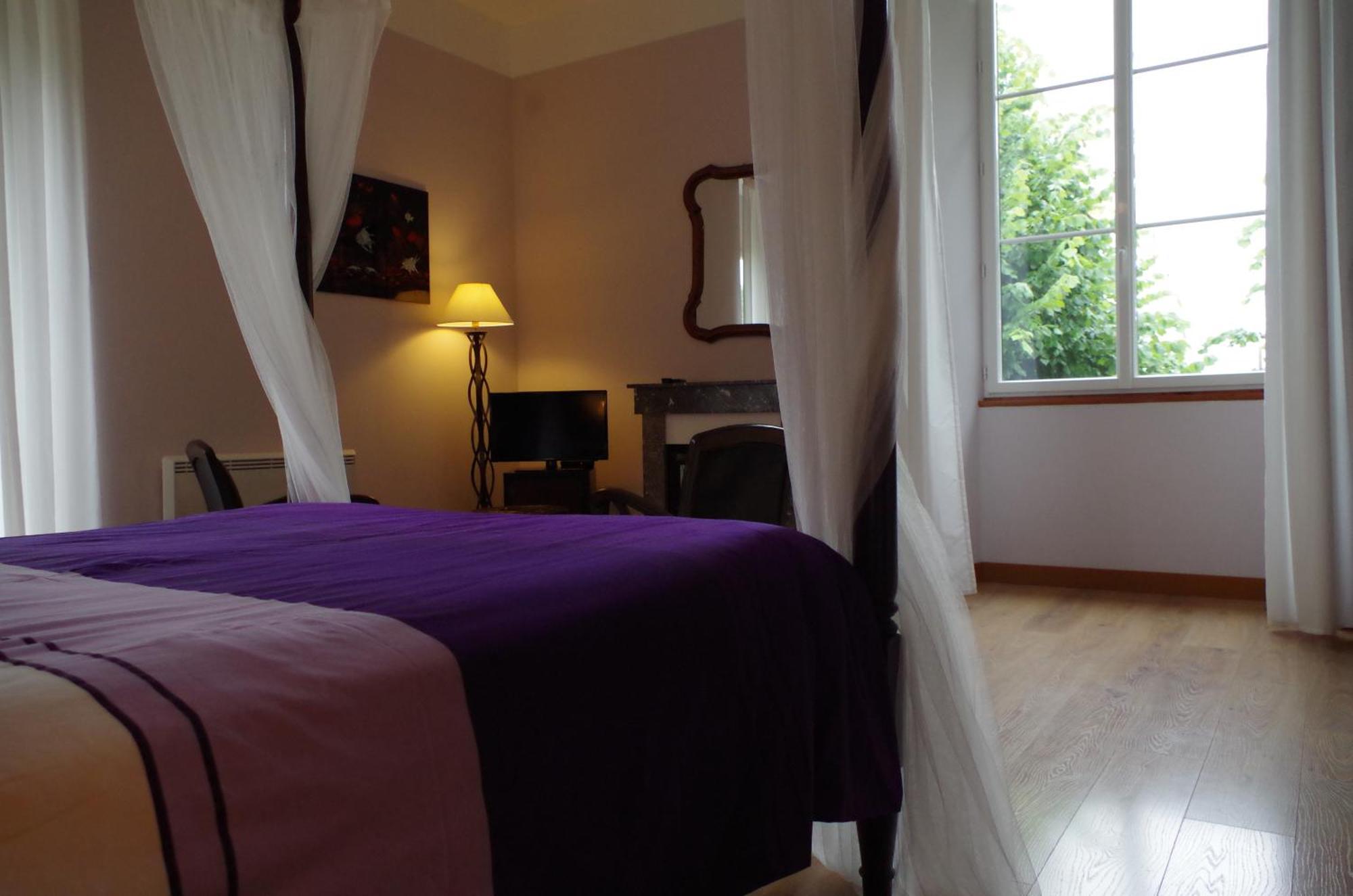 Maison D'Hotes Le Cadran Solaire Courcelles  Ngoại thất bức ảnh